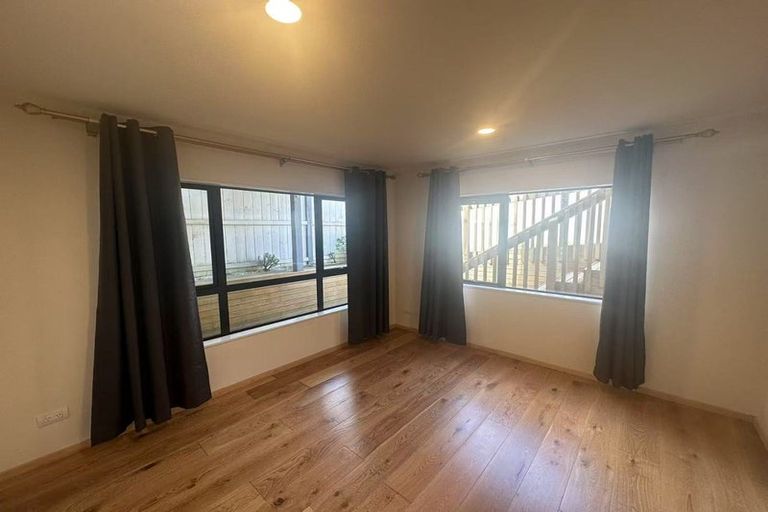 Photo of property in 86 Fairview Avenue, Fairview Heights, Auckland, 0632