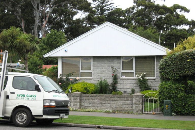 Photo of property in 24 Kawau Crescent, Bromley, Christchurch, 8062