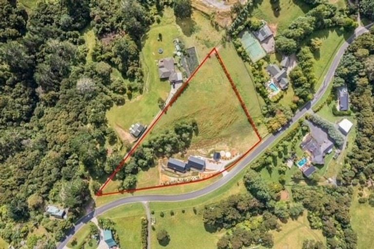 Photo of property in 8 Collings Drive, Lucas Heights, Albany, 0793