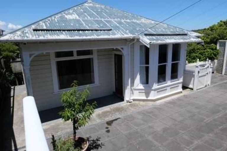 Photo of property in 35 Disley Street, Highbury, Wellington, 6012