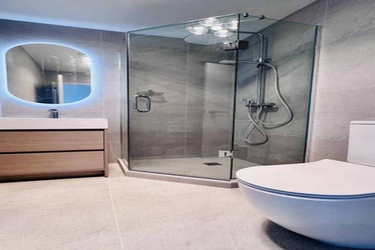 Photo of property in 9c Links Road, New Lynn, Auckland, 0600