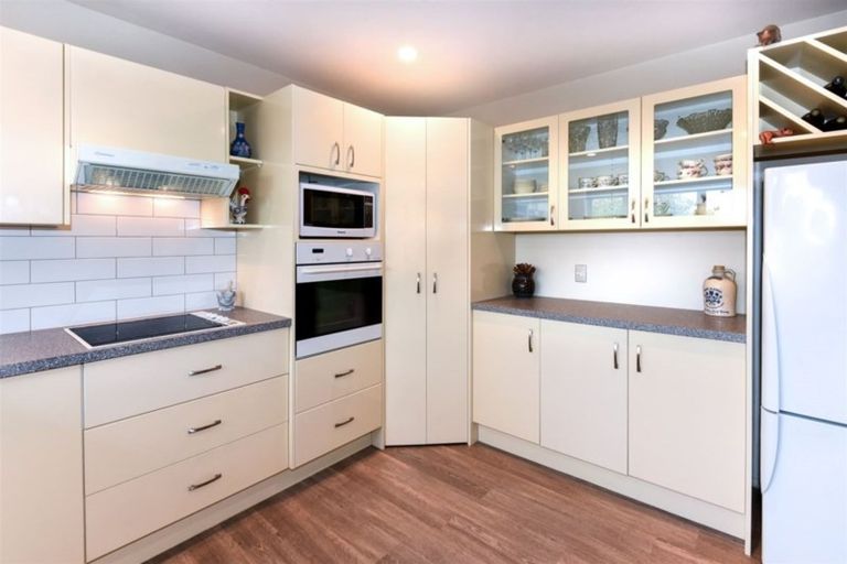 Photo of property in 30 Rempstone Drive, Halswell, Christchurch, 8025