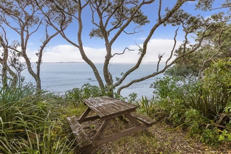 Photo of property in 2/541 Hibiscus Coast Highway, Hatfields Beach, Orewa, 0931