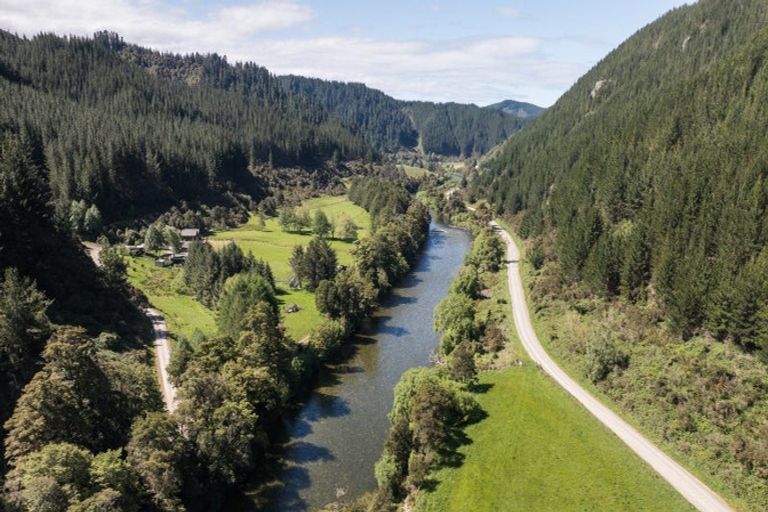 Photo of property in 950 Tapawera-baton Road, Tapawera, Wakefield, 7096