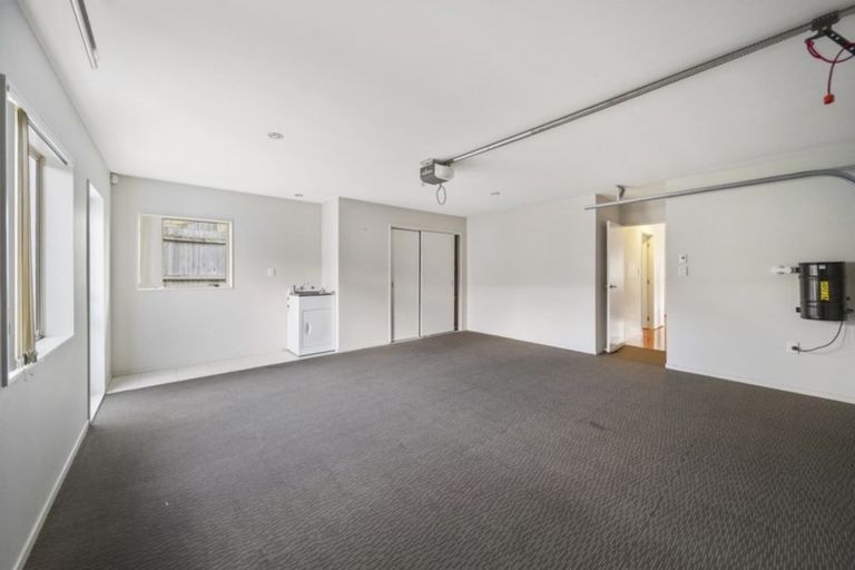 Photo of property in 7 John Broad Place, Flat Bush, Auckland, 2019