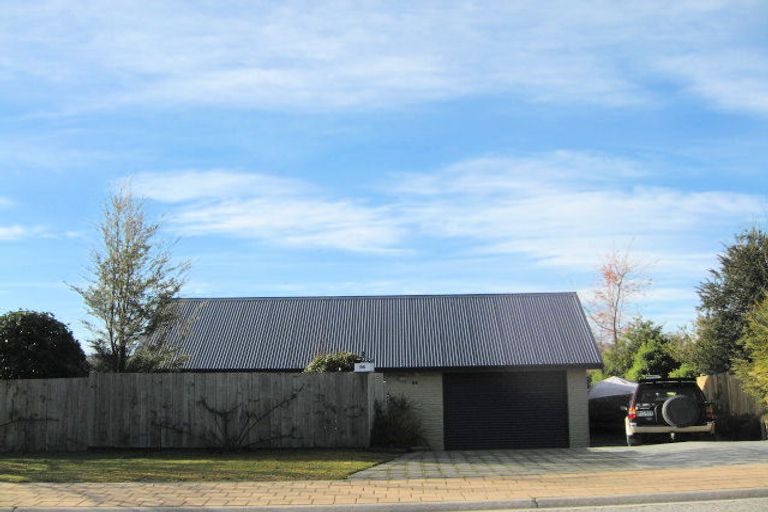 Photo of property in 86 Meadowstone Drive, Wanaka, 9305