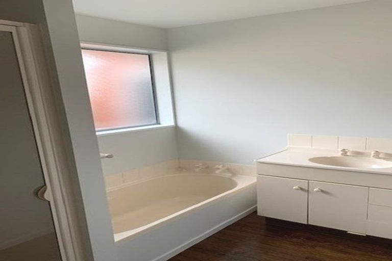 Photo of property in 76 Disraeli Street, Addington, Christchurch, 8024