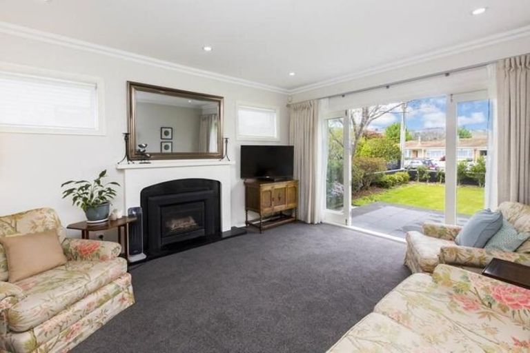 Photo of property in 7 Oak Street, Ebdentown, Upper Hutt, 5018