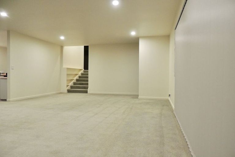 Photo of property in 1/73 Birkdale Road, Birkdale, Auckland, 0626