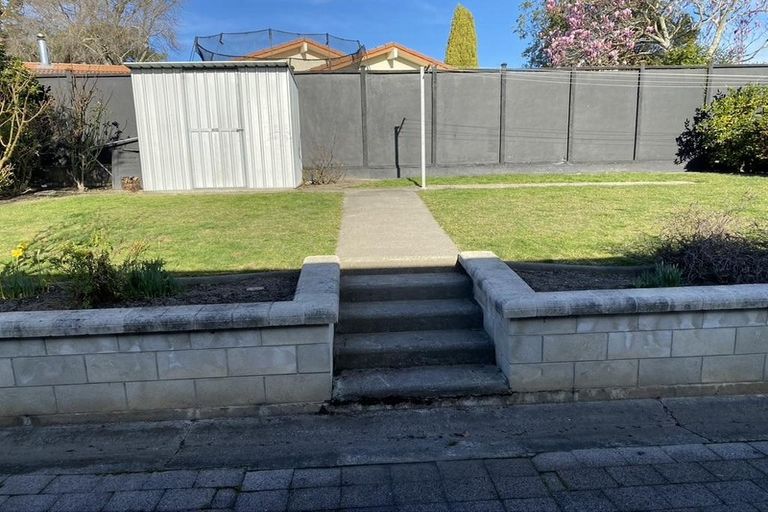 Photo of property in 2/75 Reynolds Road, Havelock North, 4130