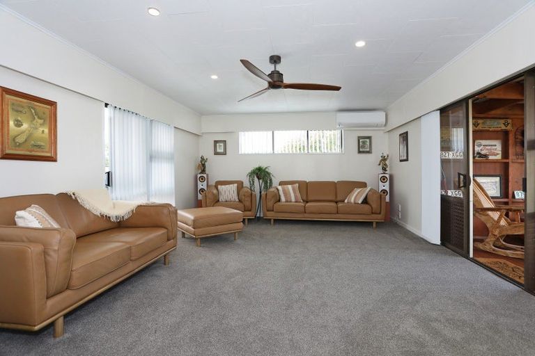 Photo of property in 1 Caroline Drive, Feilding, 4702
