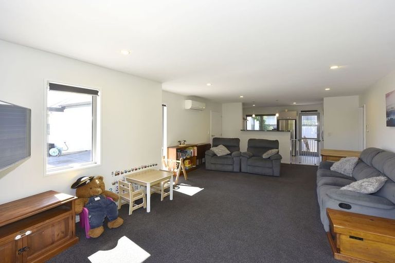 Photo of property in 6b Pinedale Lane, Linwood, Christchurch, 8062