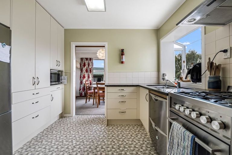 Photo of property in 30 Garden Heights Avenue, Glenview, Hamilton, 3206