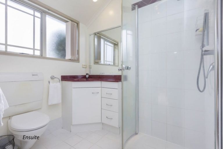 Photo of property in 4 Emerald Hill Drive, Birchville, Upper Hutt, 5018