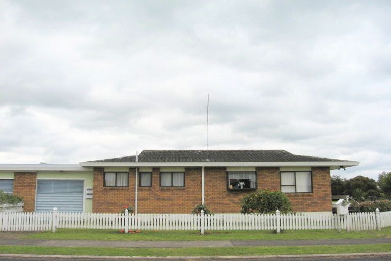 Photo of property in 1 Whitby Avenue, Whitianga, 3510