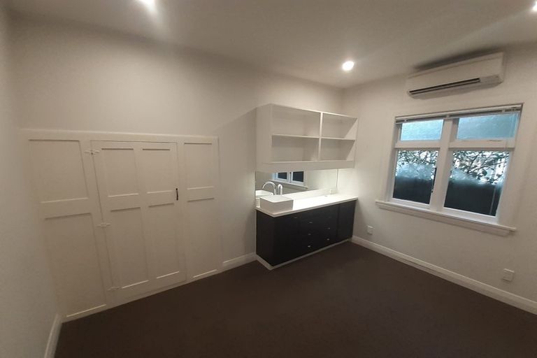 Photo of property in 162 Clarence Street, Riccarton, Christchurch, 8011