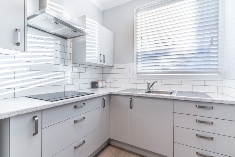 Photo of property in 47 Mary Street, Winton, 9720