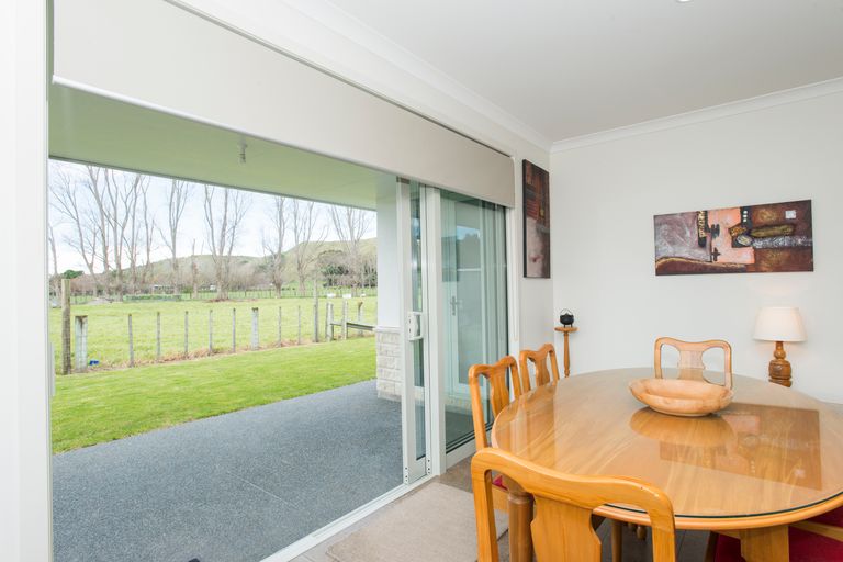 Photo of property in 52 Hamilton Drive, Wainui, Gisborne, 4010