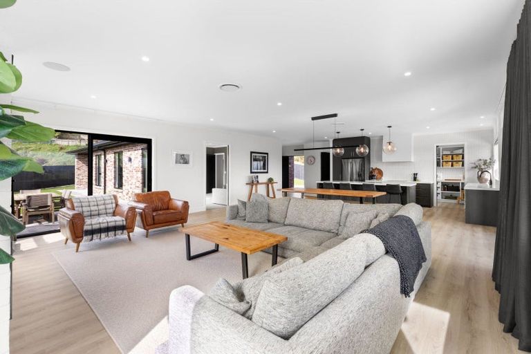 Photo of property in 29 Tuscany Way, Fitzherbert, 4410