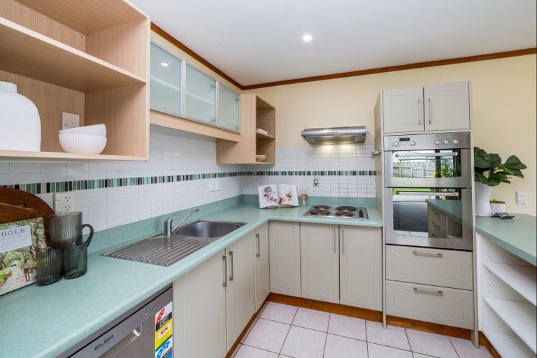 Photo of property in 3 Kowhai Grove, Featherston, 5710