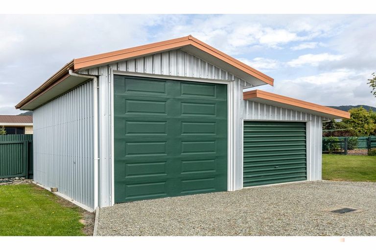 Photo of property in 187 Queen Street, Waimate, 7924