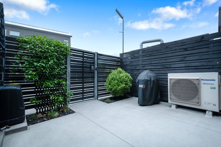Photo of property in 41 Nugget Avenue, Hobsonville, Auckland, 0616