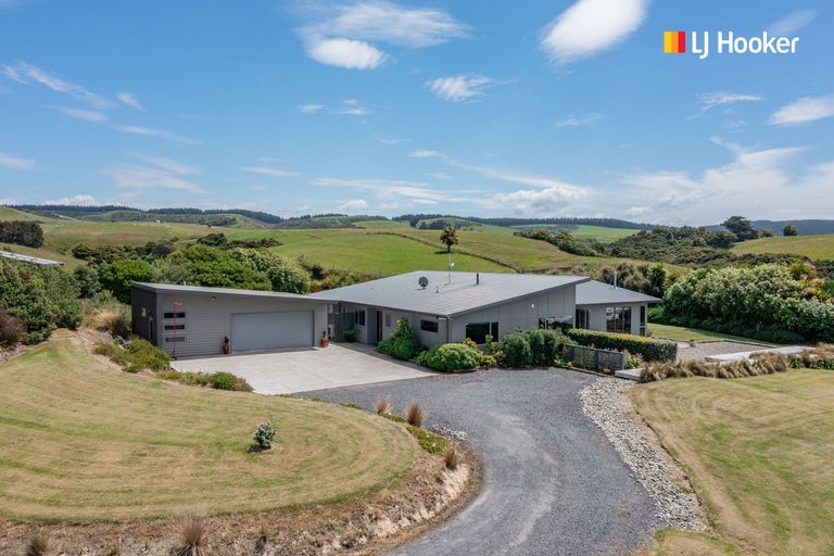 Photo of property in 966 Taieri Mouth Road, Kuri Bush, Brighton, 9091