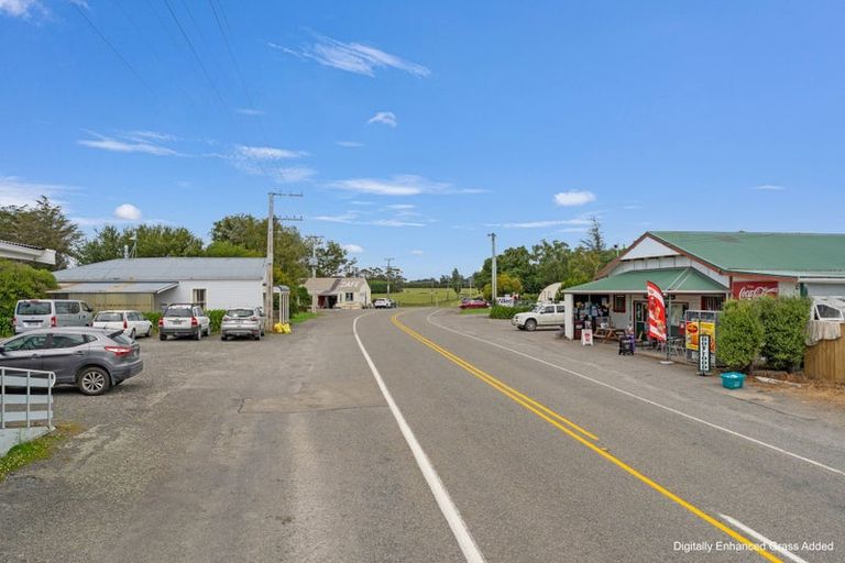 Photo of property in 2768 Martinborough Pirinoa Road, Pirinoa, Featherston, 5772