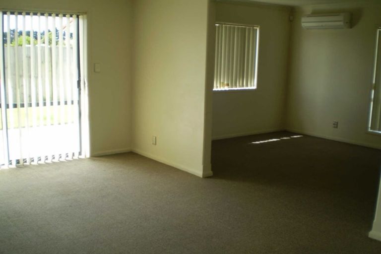 Photo of property in 2 Limes Avenue, Parklands, Christchurch, 8083