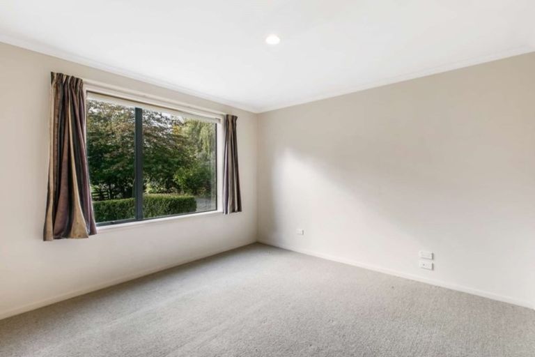 Photo of property in 4a Wyn Close, Kaukapakapa, 0871