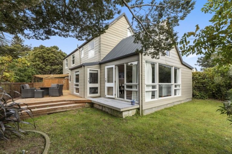 Photo of property in 15 Haast Close, Kelson, Lower Hutt, 5010