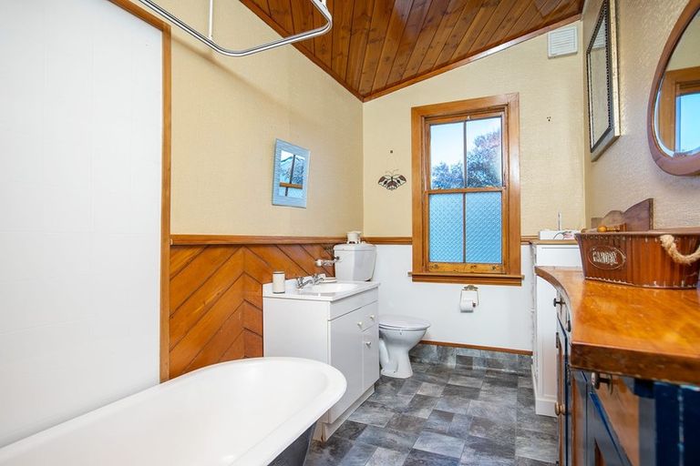 Photo of property in 43 Rhodes Street, Carterton, 5713