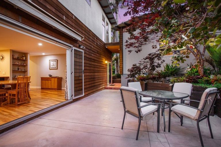 Photo of property in 542d West Coast Road, Oratia, Auckland, 0604