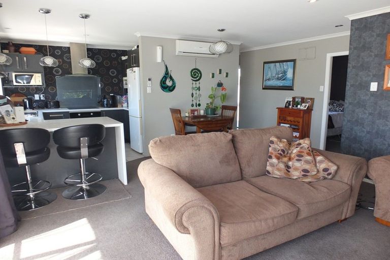 Photo of property in 35 Roore Street, Foxton Beach, Foxton, 4815