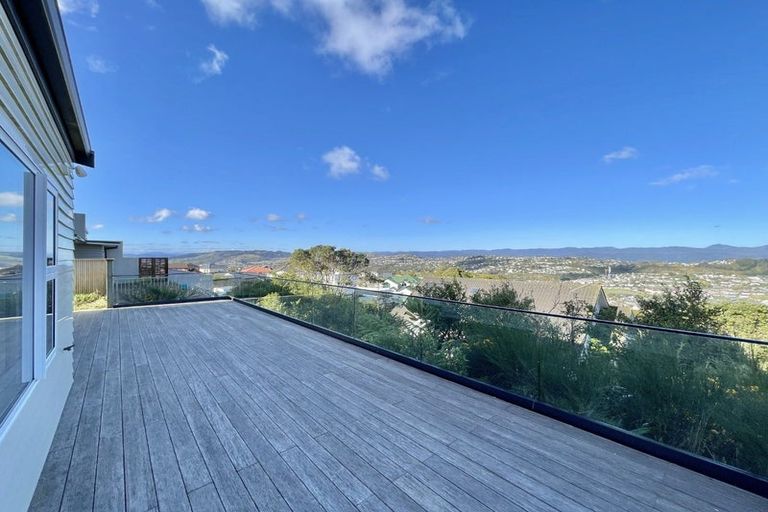 Photo of property in 11 Hislop Way, Johnsonville, Wellington, 6037