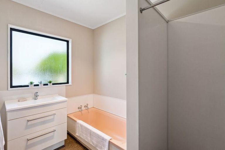 Photo of property in 6 Percival Road, Paraparaumu Beach, Paraparaumu, 5032