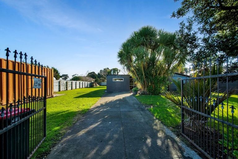 Photo of property in 59 Patu-kukupa Street, Manaia, 4612