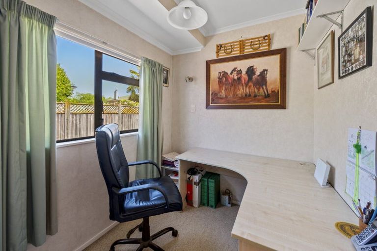 Photo of property in 501 Avenue Road West, Hastings, 4122