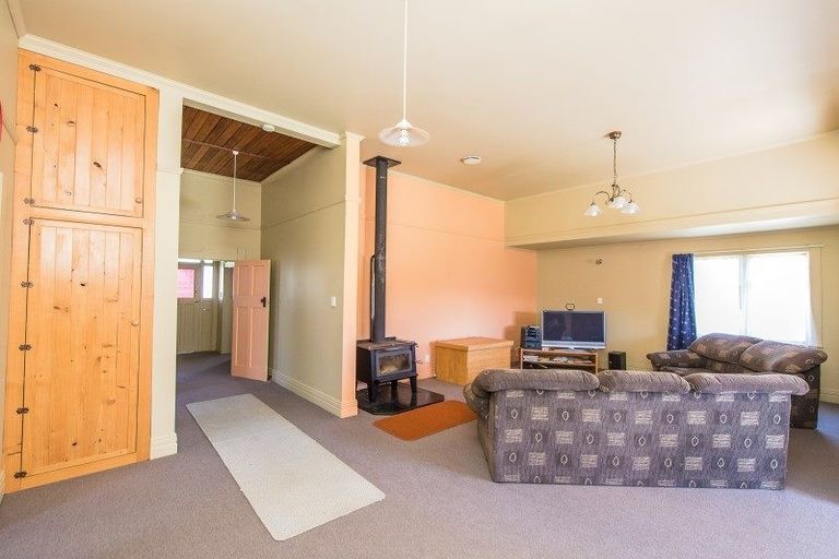 Photo of property in 36 Tawa Street, Gonville, Whanganui, 4501