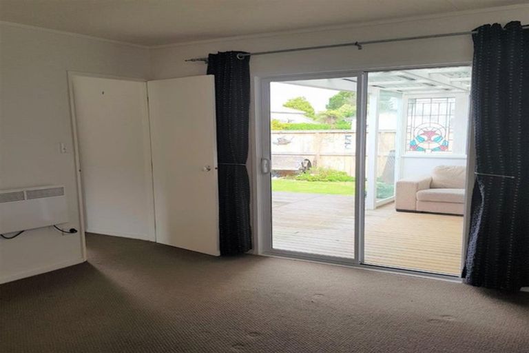 Photo of property in 5 South Road, Waipu, 0510