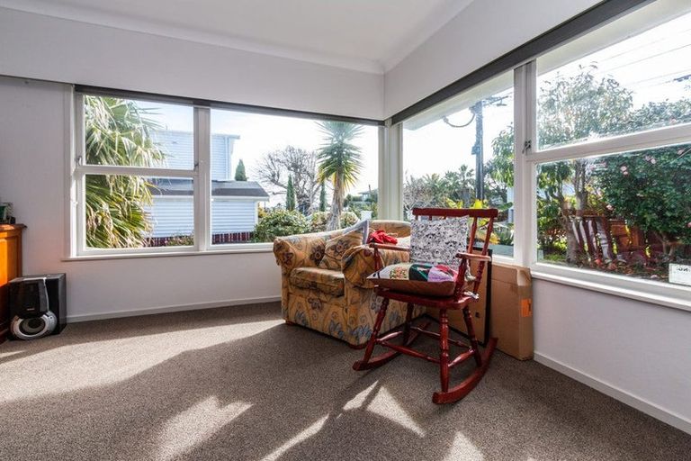 Photo of property in 1/12 Walter Street, Hauraki, Auckland, 0622