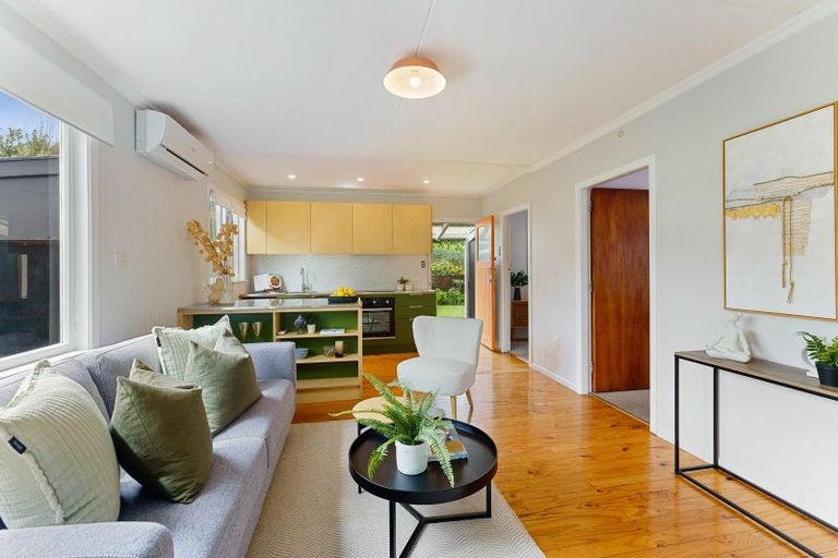 Photo of property in 8 The Avenue, Otaki Beach, Otaki, 5512