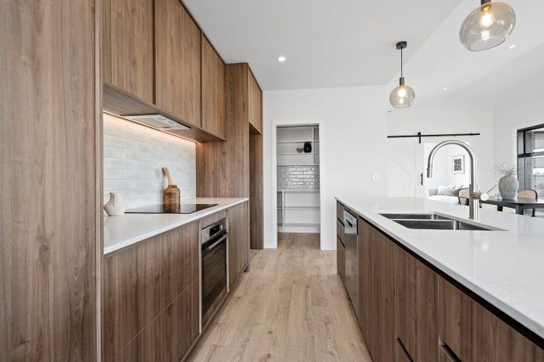 Photo of property in 74 Hugo Shaw Drive, Cambridge, 3434