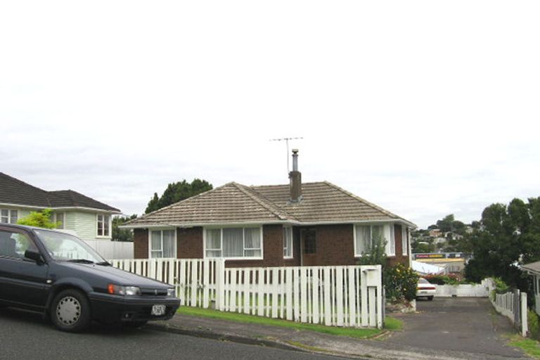 Photo of property in 5 Raeben Avenue, Hillcrest, Auckland, 0627