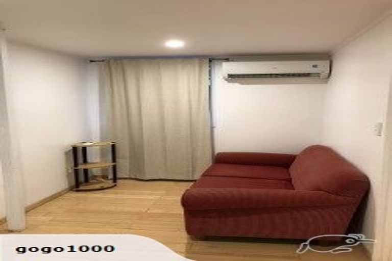 Photo of property in 21 Oaktree Avenue, Browns Bay, Auckland, 0630