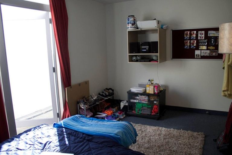 Photo of property in Hanson House, 4/27 Hanson Street, Mount Cook, Wellington, 6021