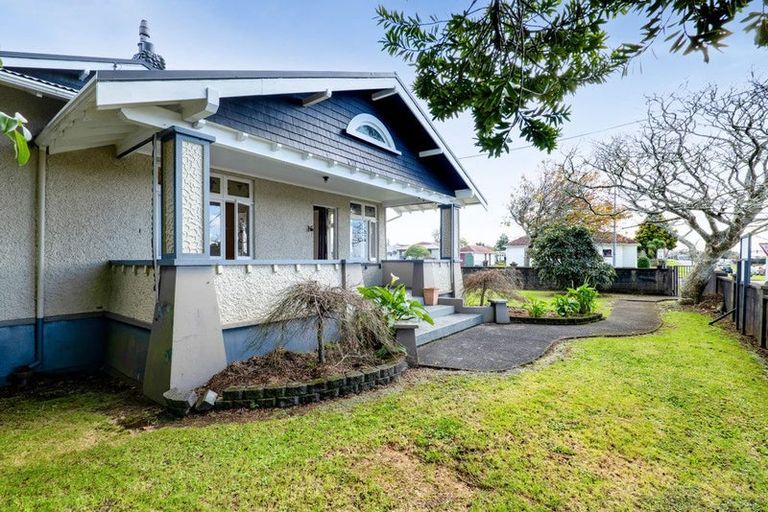 Photo of property in 15 Seyton Street, Stratford, 4332