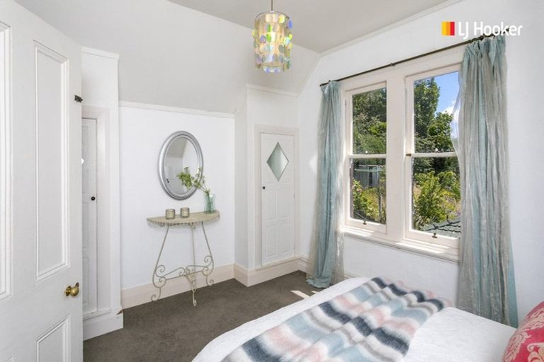 Photo of property in 38 Easther Crescent, Kew, Dunedin, 9012
