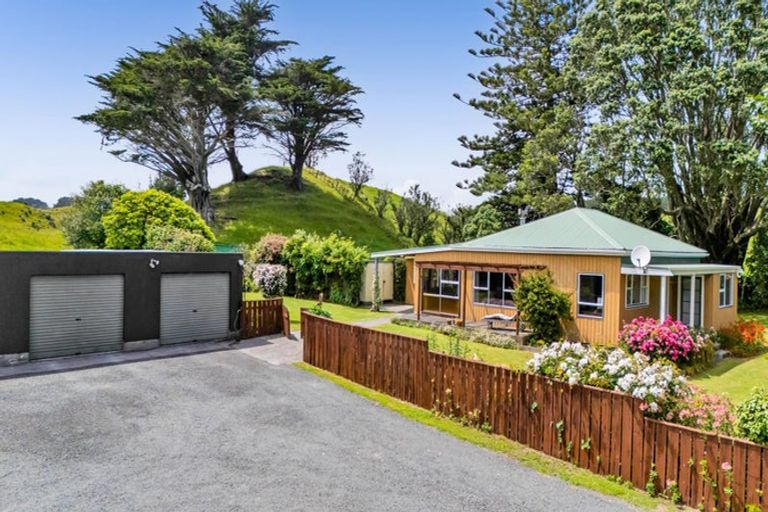 Photo of property in 5610 South Road, Rahotu, Opunake, 4681