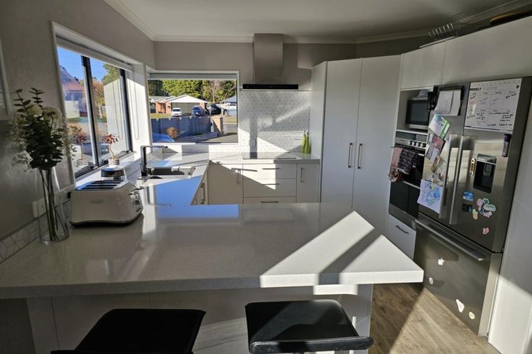 Photo of property in 24 Edward Payton Grove, Pukehangi, Rotorua, 3015